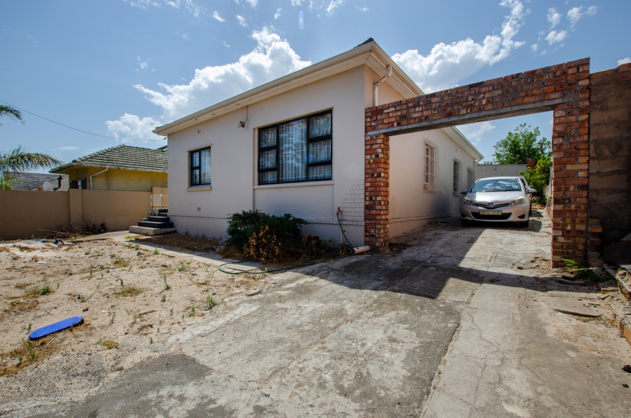 3 Bedroom Property for Sale in Avondale Western Cape